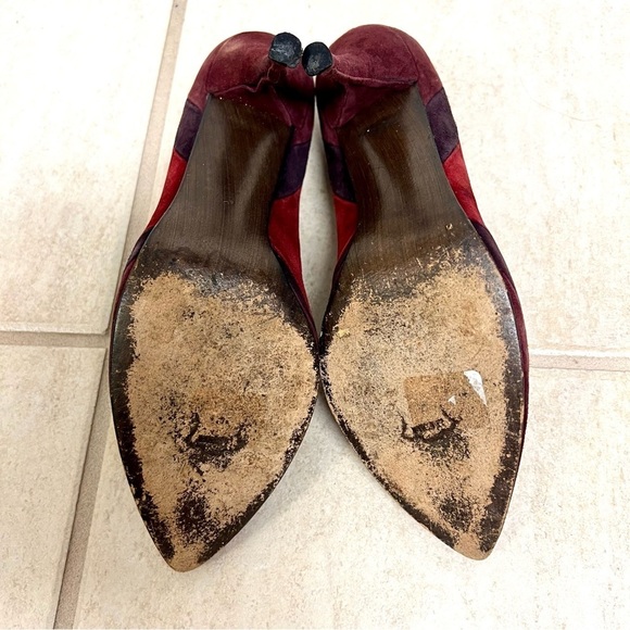 STUART WEITZMAN AUTH Women's Red Leather Suede Pumps Shoes Size 7M pointed toes - Picture 6 of 8